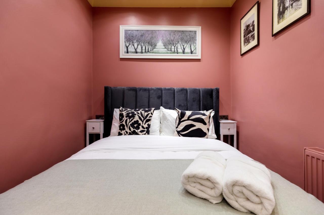 Central Stylish 2-Bed Apartment In Londres Exterior foto